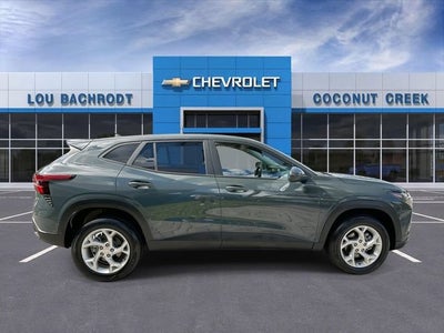 2025 Chevrolet Trax LS