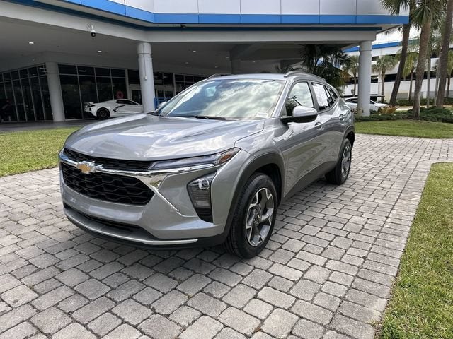 2024 Chevrolet Trax LT - Photo 21