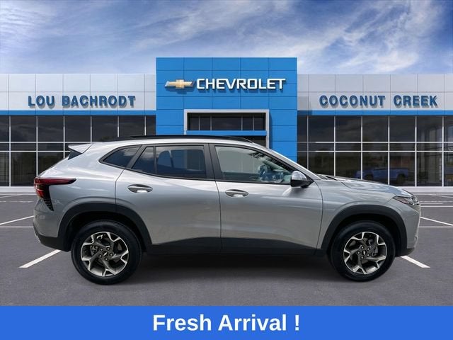 2024 Chevrolet Trax LT - Photo 9