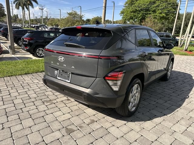 2024 Hyundai Kona SE