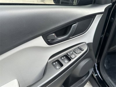 2023 Hyundai Kona SE