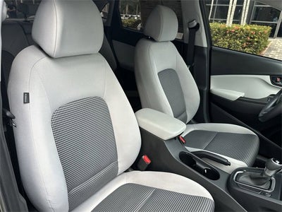 2023 Hyundai Kona SE