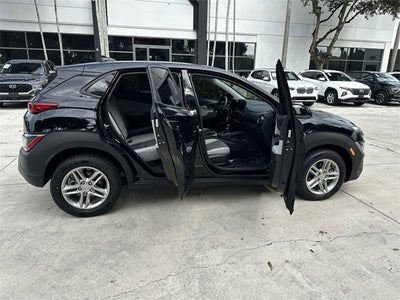 2023 Hyundai Kona SE