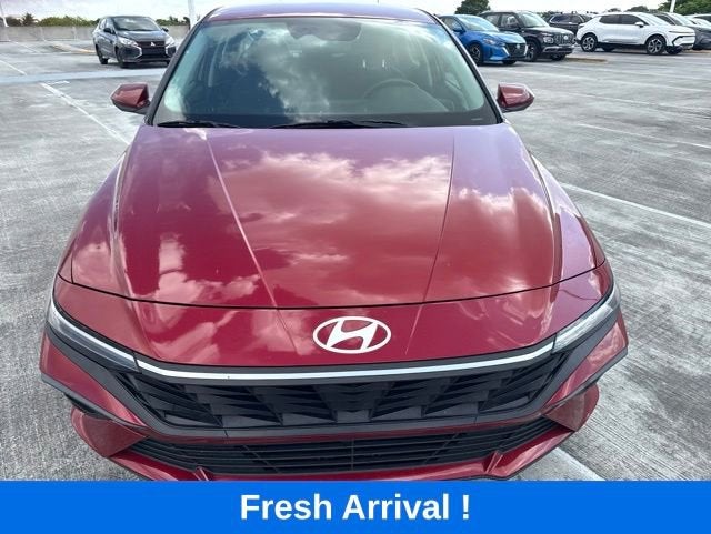 2024 Hyundai Elantra SE