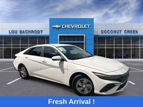 2024 Hyundai Elantra SE