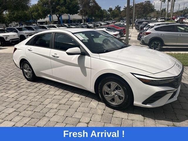 2024 Hyundai Elantra SE