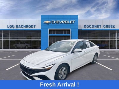 2024 Hyundai Elantra SE