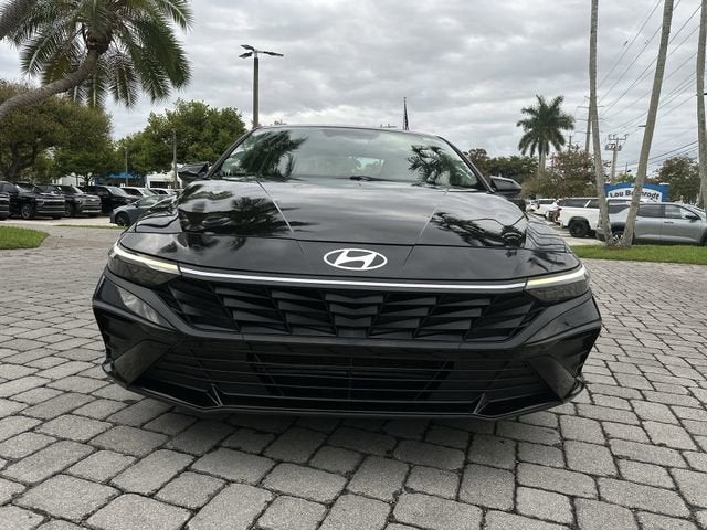 2024 Hyundai Elantra SE