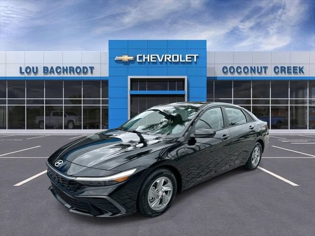 2024 Hyundai Elantra SE