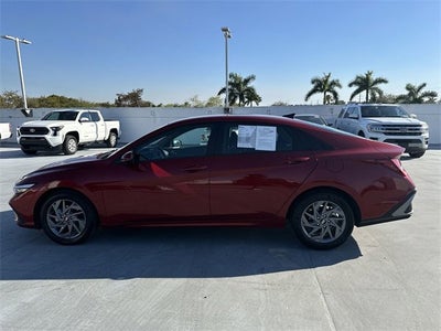 2024 Hyundai Elantra SEL