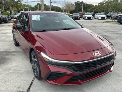 2025 Hyundai Elantra SEL Sport