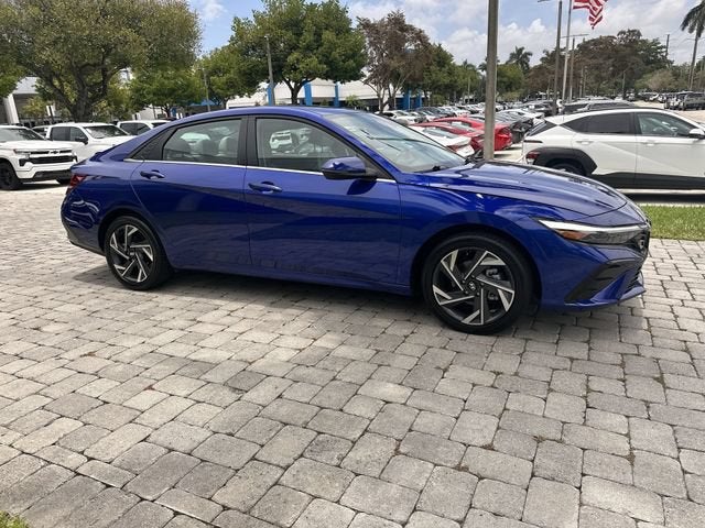 2025 Hyundai Elantra Hybrid Limited
