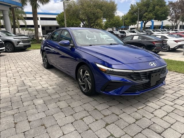 2025 Hyundai Elantra Hybrid Limited