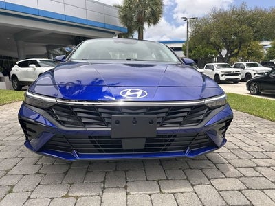 2025 Hyundai Elantra Hybrid Limited