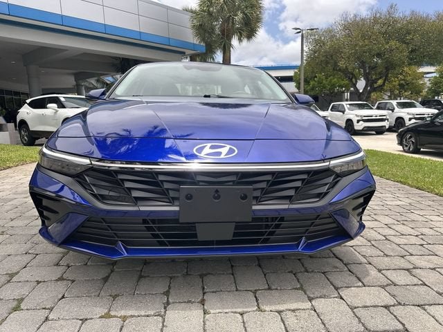 2025 Hyundai Elantra Hybrid Limited