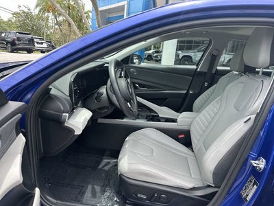 2025 Hyundai Elantra Hybrid Limited