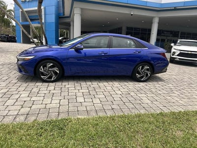2025 Hyundai Elantra Hybrid Limited
