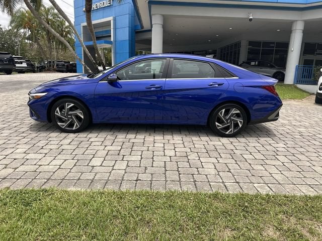 2025 Hyundai Elantra Hybrid Limited