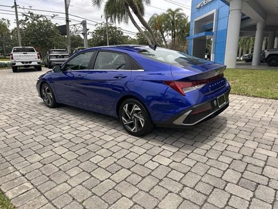 2025 Hyundai Elantra Hybrid Limited