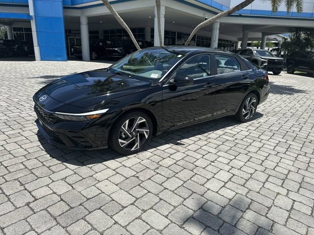 2025 Hyundai Elantra SEL Convenience
