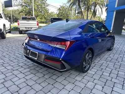 2025 Hyundai Elantra SEL Convenience