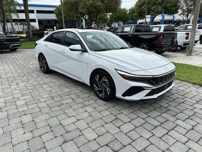 2025 Hyundai Elantra SEL Convenience