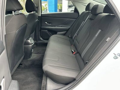 2025 Hyundai Elantra SEL Convenience