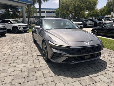 2025 Hyundai Elantra SEL Convenience