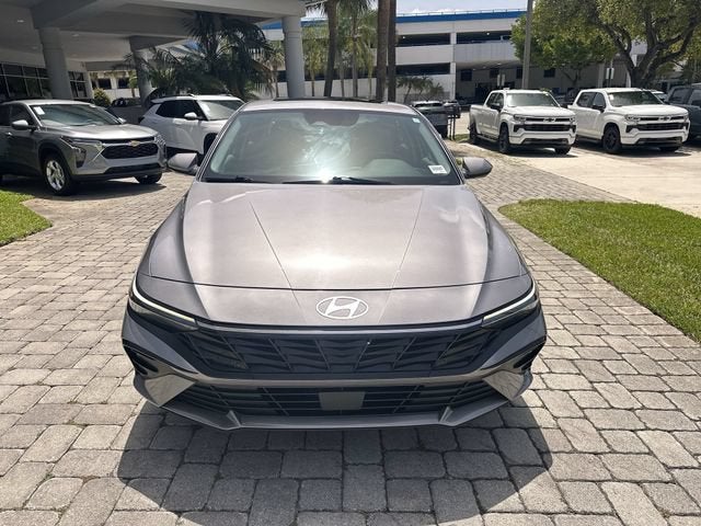 2025 Hyundai Elantra SEL Convenience