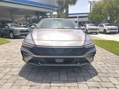 2025 Hyundai Elantra SEL Convenience