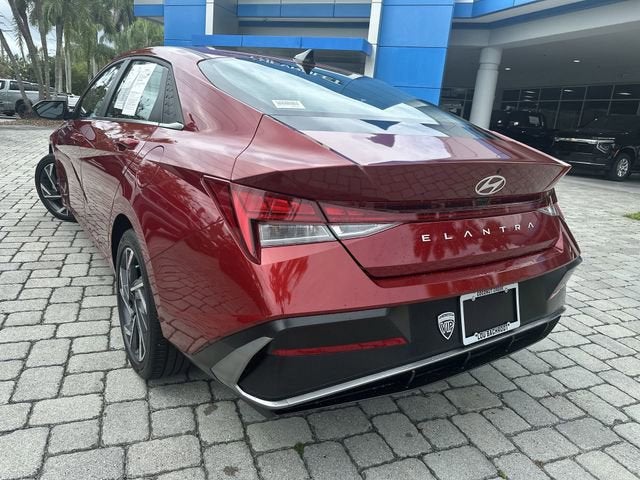2025 Hyundai Elantra SEL Convenience