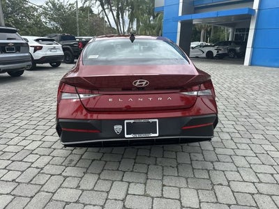 2025 Hyundai Elantra SEL Convenience