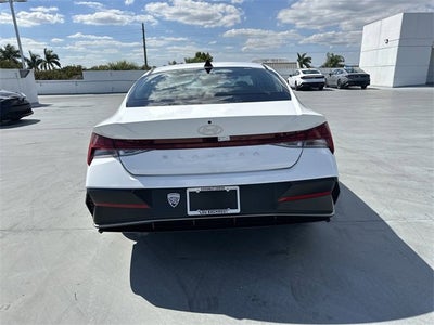 2025 Hyundai Elantra SEL Convenience