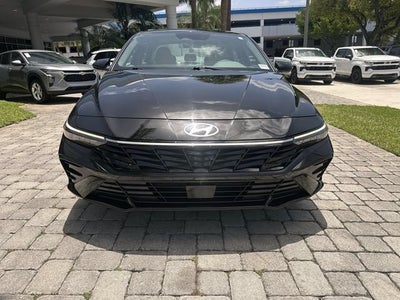 2025 Hyundai Elantra SEL Convenience