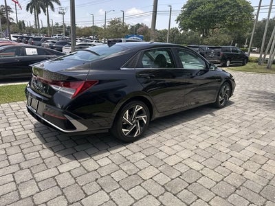 2025 Hyundai Elantra SEL Convenience