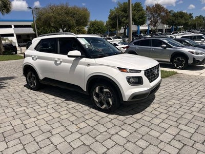 2025 Hyundai Venue SEL