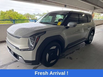 2024 Kia EV9 Light Long Range
