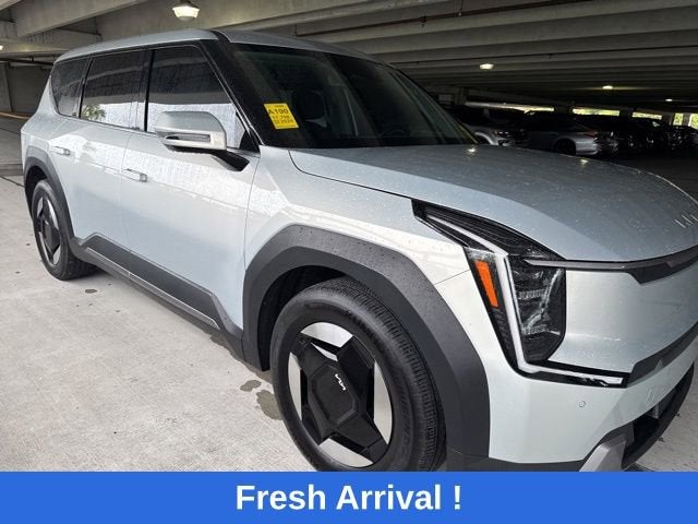 2024 Kia EV9 Light Long Range