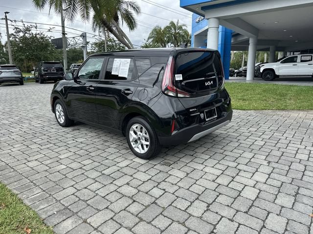 2024 Kia Soul LX