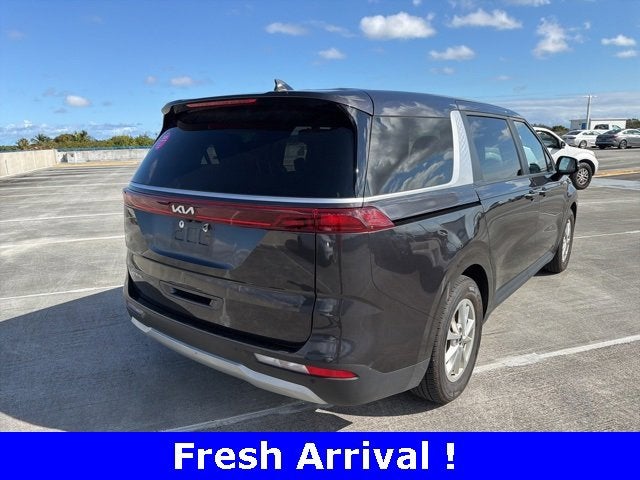 2024 Kia Carnival LX