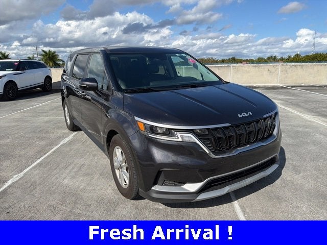 2024 Kia Carnival LX