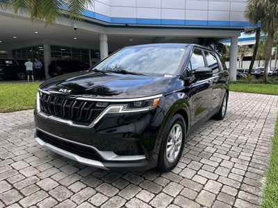 2024 Kia Carnival LX