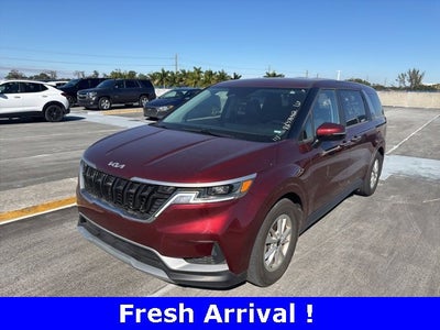 2024 Kia Carnival LX