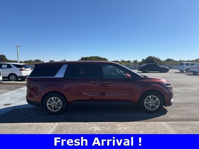 2024 Kia Carnival LX