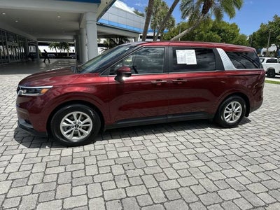 2024 Kia Carnival LX