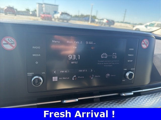 2024 Kia Carnival LX