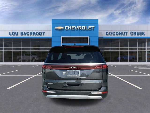 2024 Kia Carnival LX