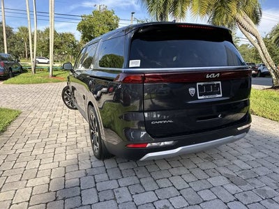 2023 Kia Carnival EX