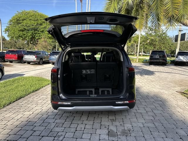 2023 Kia Carnival EX