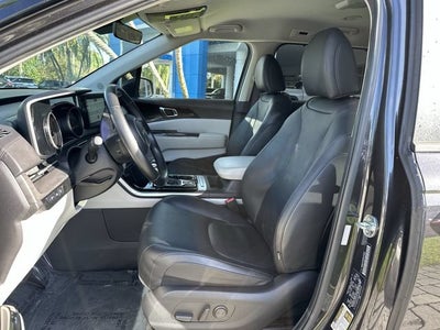 2023 Kia Carnival EX